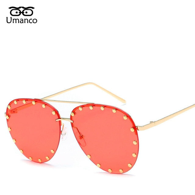 Women Fashion Eyewear Trendy Rivet Sunglasses models