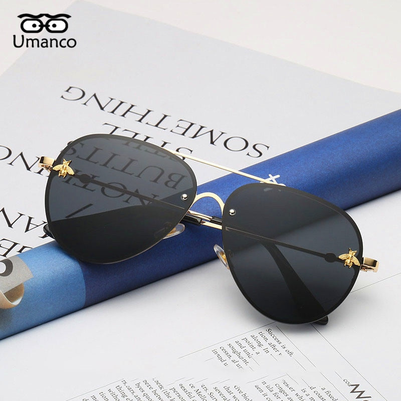 Gold Frame Bee Sunglasses Women Travel Glasses 2019 Models