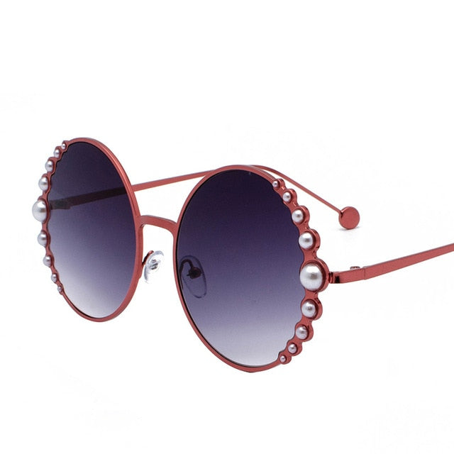Luxury Oversized Round Sunglasses Women Fashion Cat Eye Pearl Sunglasses Vintage Models